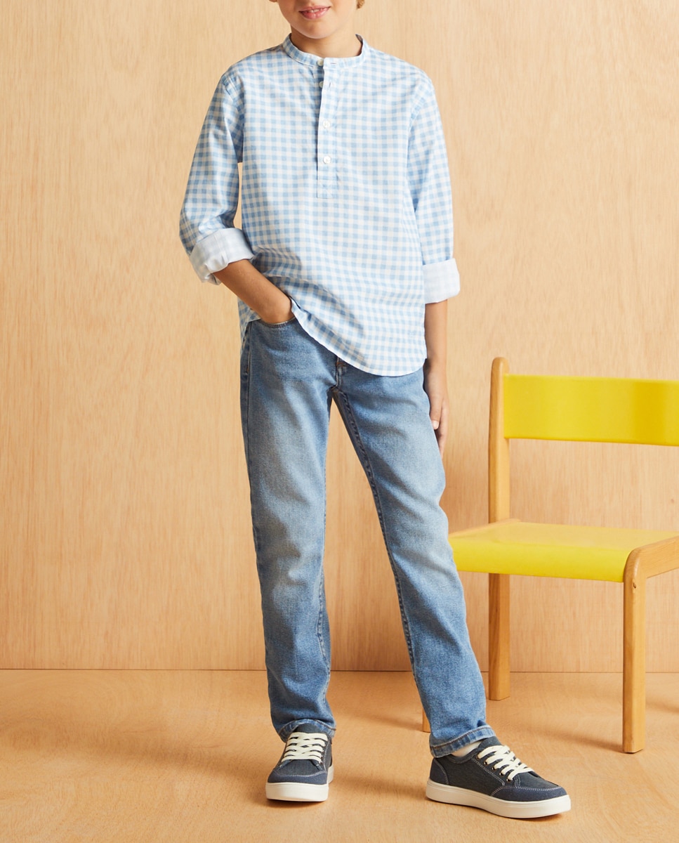 Imagen 0 de Camisa de niño con cuadro vichy y cuello mao