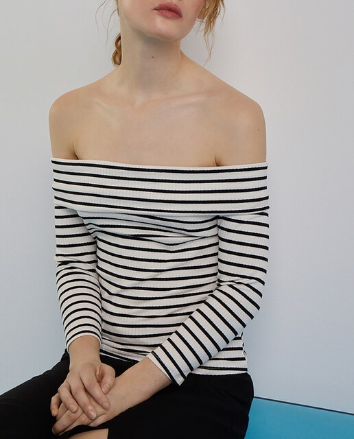 Imagen 0 de Camiseta cuello bardot ribete manga francesa