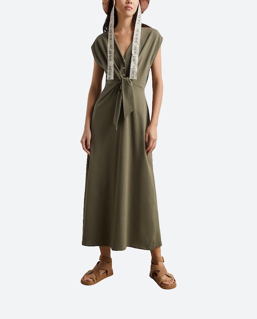 Imagen 0 de Vestido con nudo delantero midi