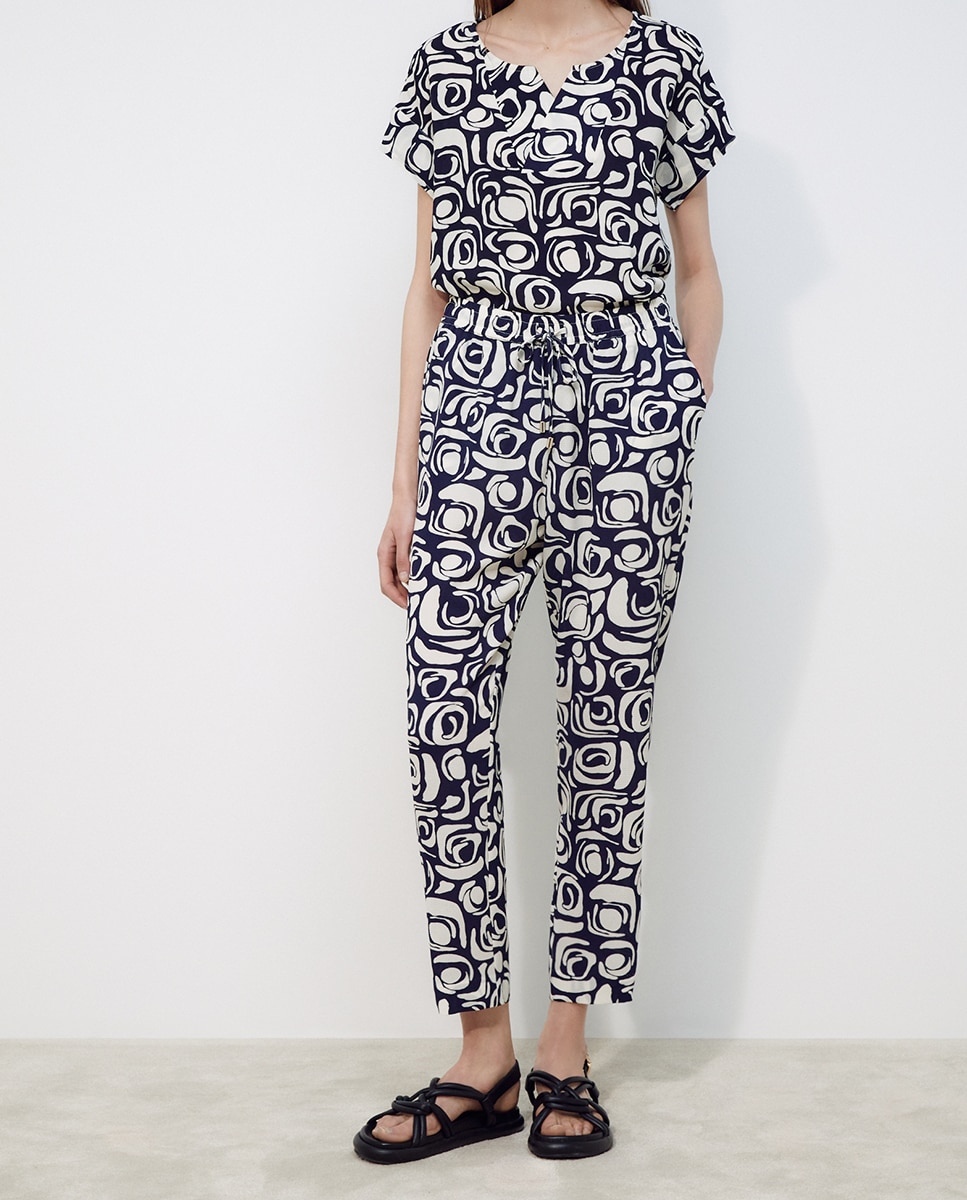 Imagen 0 de Pantalón de pitillo de mujer estampado