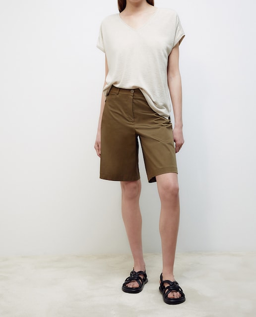 Imagen 0 de Short de mujer con trabillas y bolsillos delanteros