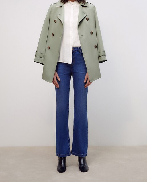 Imagen 0 de Trench de mujer corto con cinturón