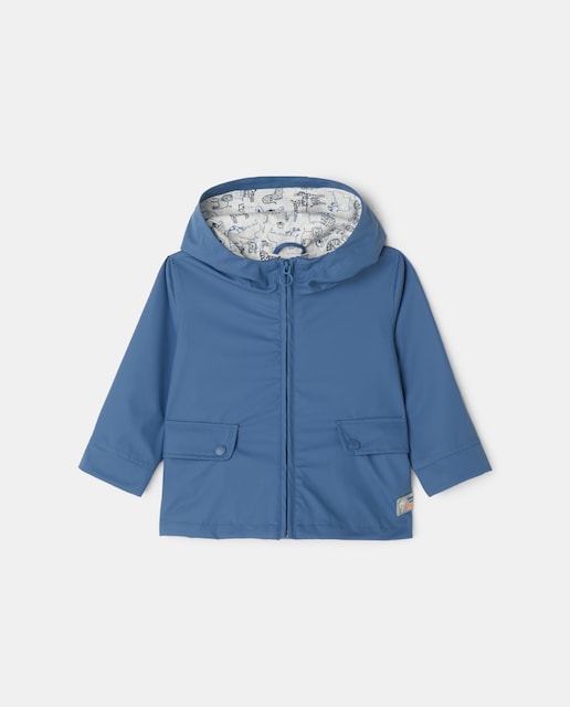 Imagen 0 de Prenda de bebé niño ligera engomada con capucha