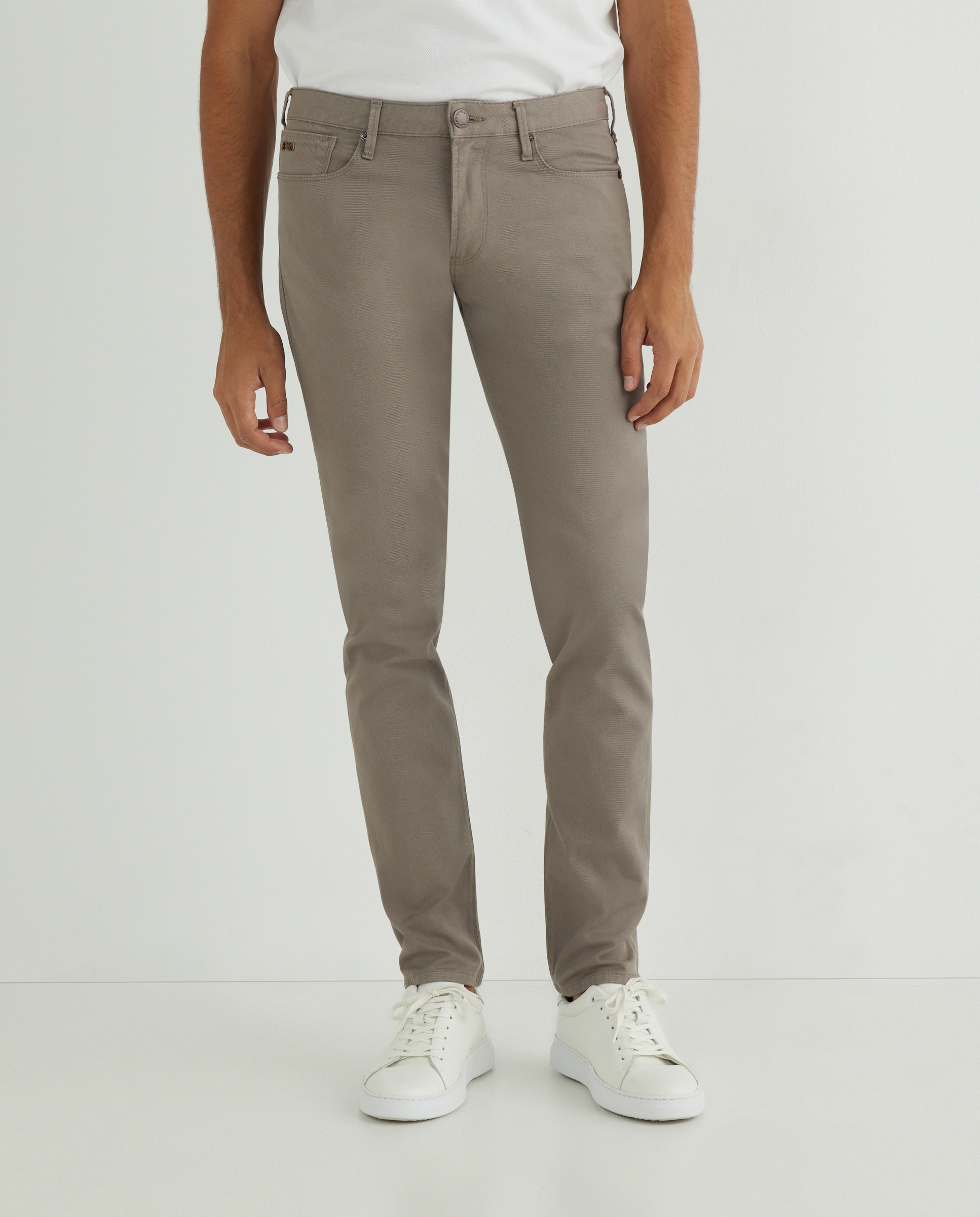 Imagen 0 de Pantalón cinco bolsillos de hombre slim fit beige