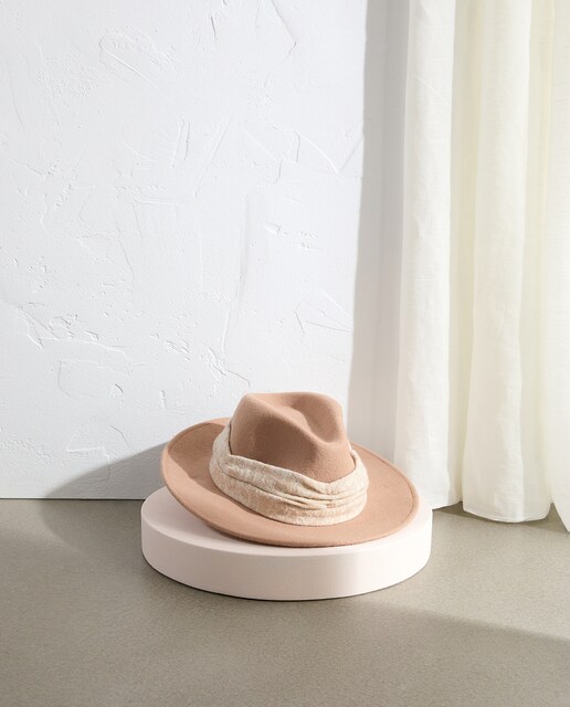 Imagen 0 de Sombrero de mujer con cinta pasley