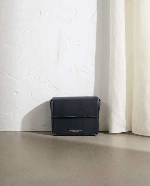 Imagen 0 de Bolso prismático de mujer