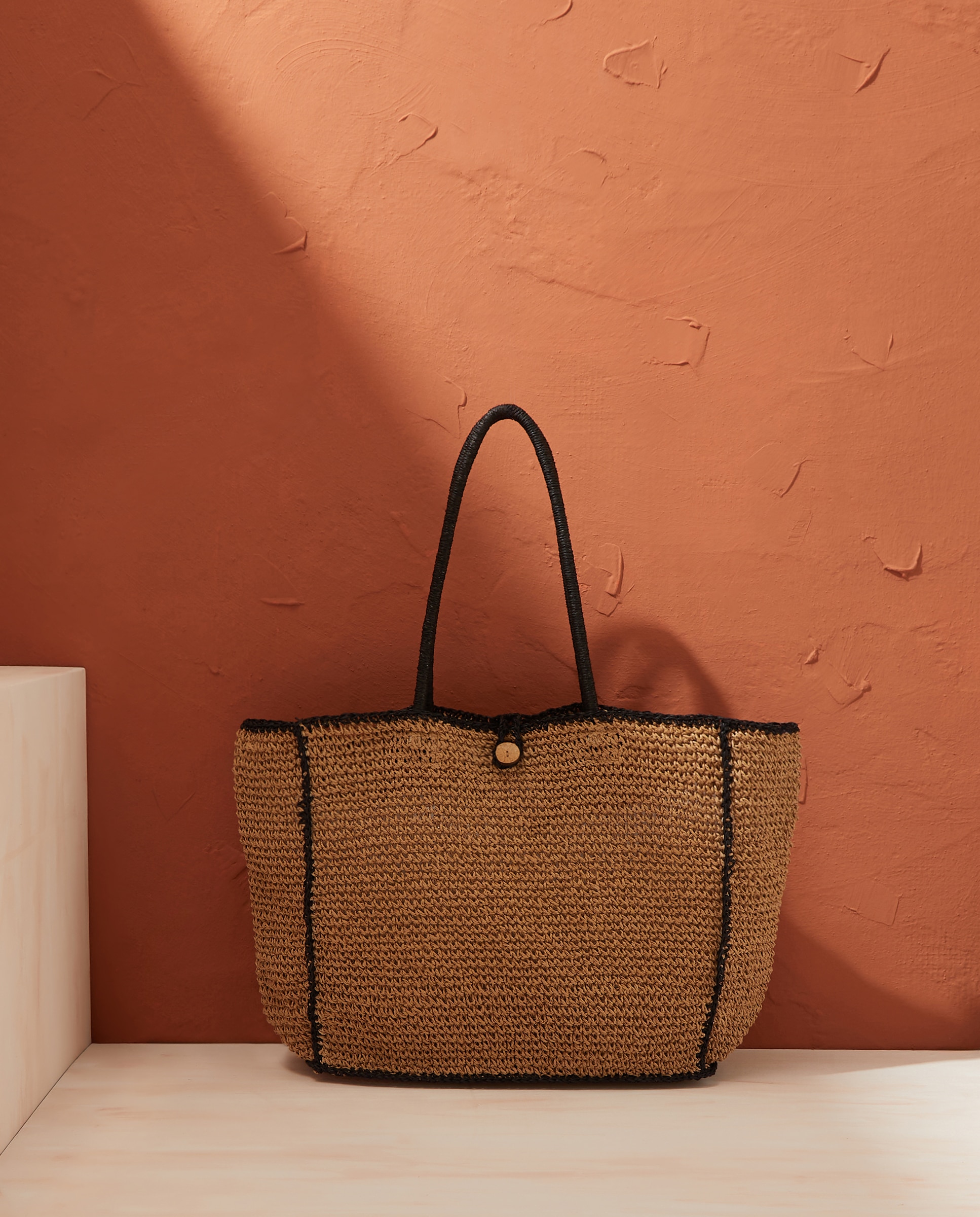 Imagen 0 de Bolso shopper rafia ribete color