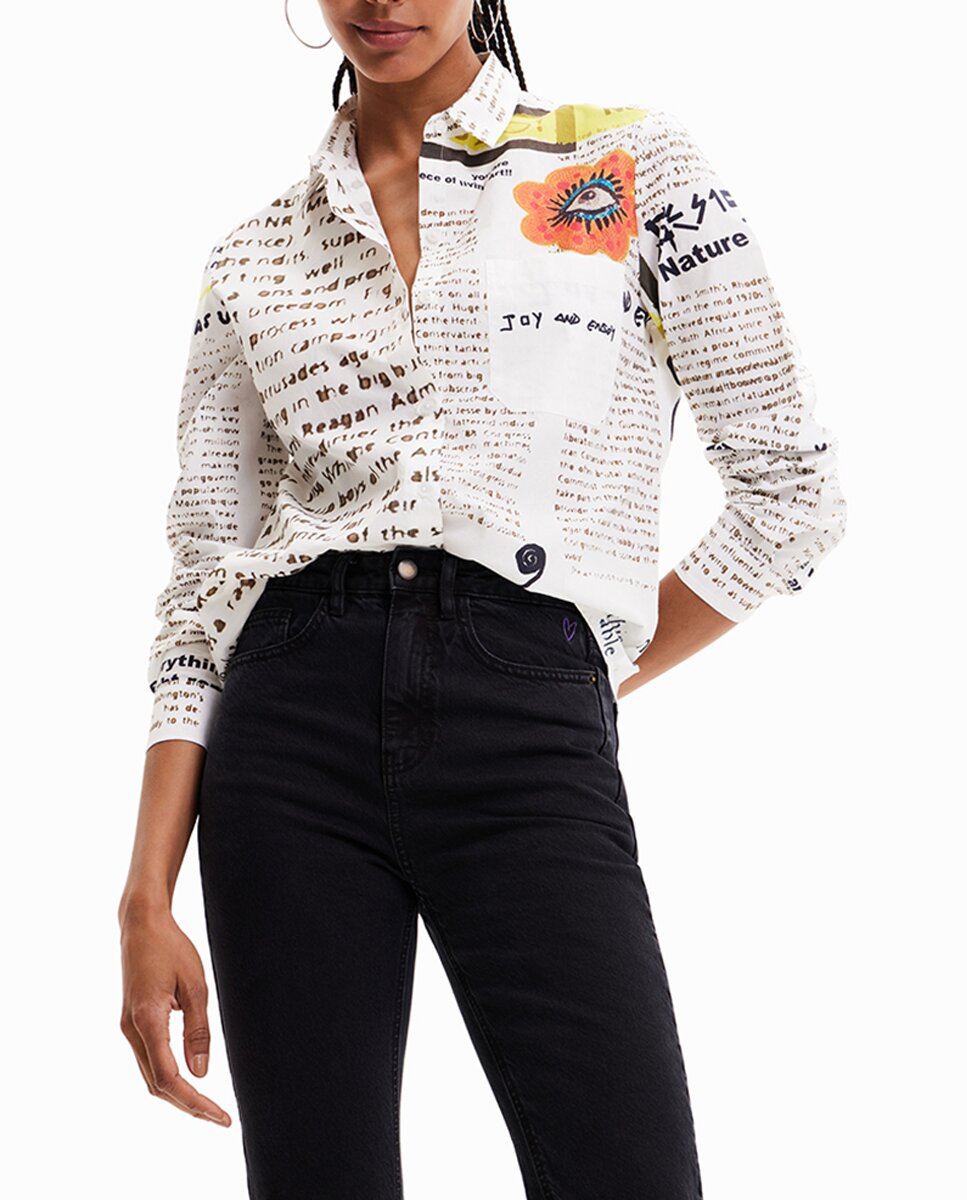 Imagen 0 de Camisa de mujer con estampado de textos y dibujos
