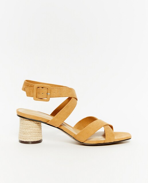 Imagen 0 de Sandalia tiras tejido