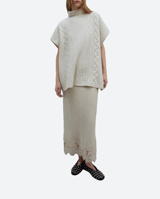 Imagen 0 de Poncho punto ochos