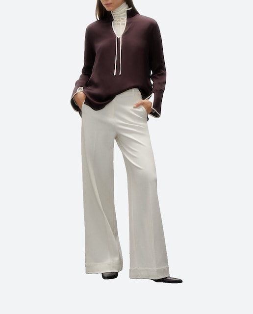Imagen 0 de Blusa con lazo vivos a contraste