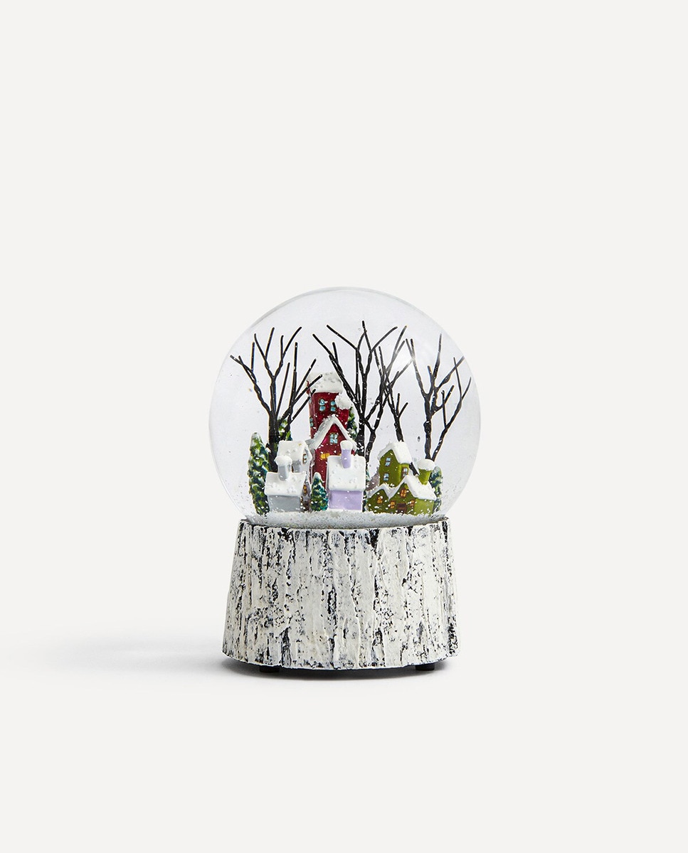 Imagen 0 de Bola de nieve con música Pueblo nevado Navidad El Corte Inglés