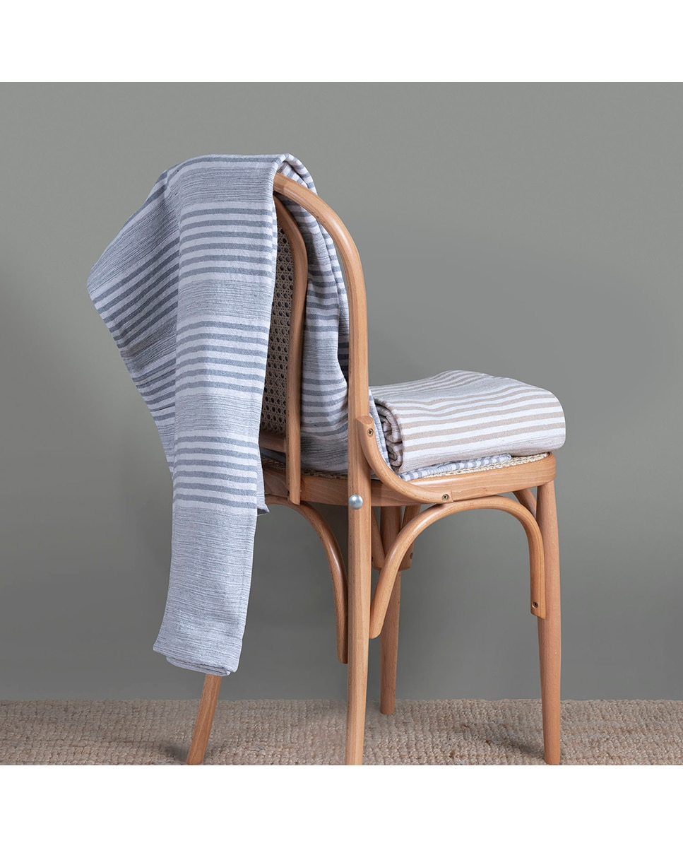 Imagen 0 de Colcha multiusos deskarao  180x260 cm Shaila gris