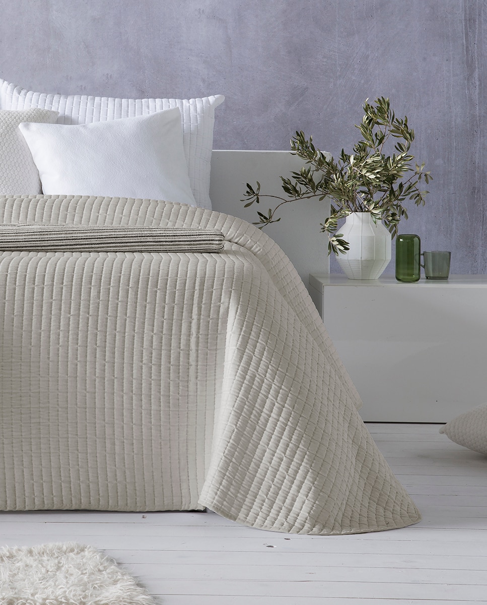Imagen 0 de Colcha jacquard agnes marfil