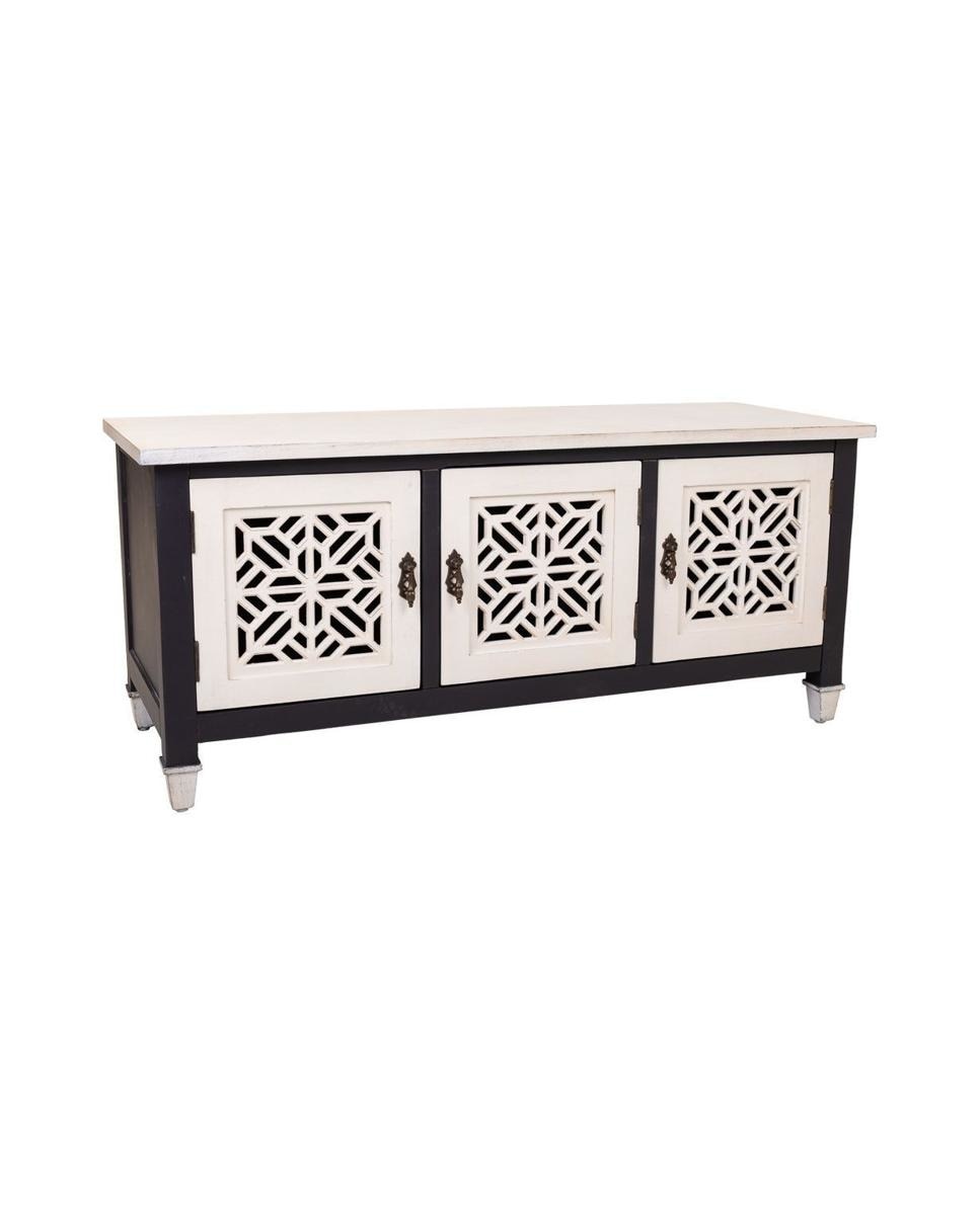 Imagen 0 de Mueble bajo de madera con 3 puertas