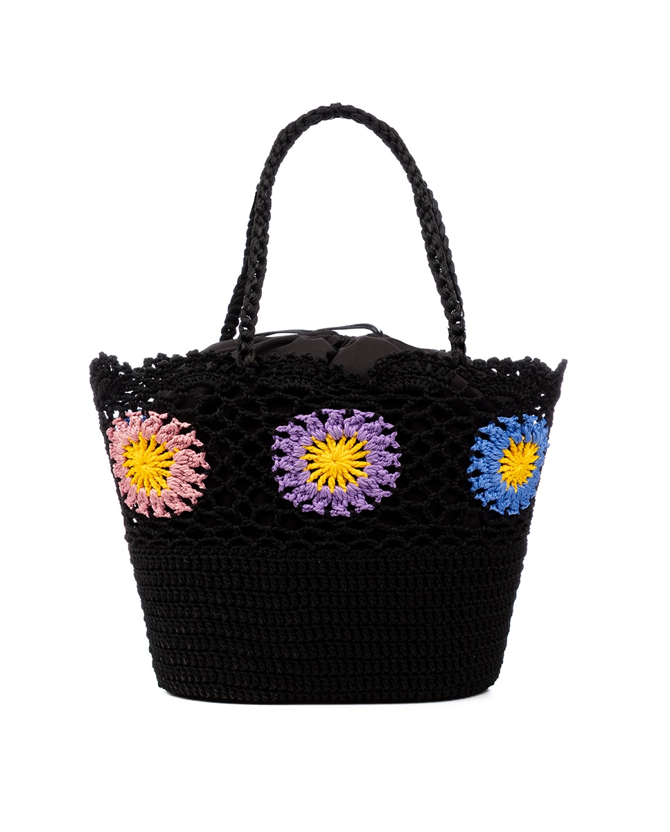 Imagen 0 de Bolso de hombro mujer. Fabricado en algodón, con flores decorativas.