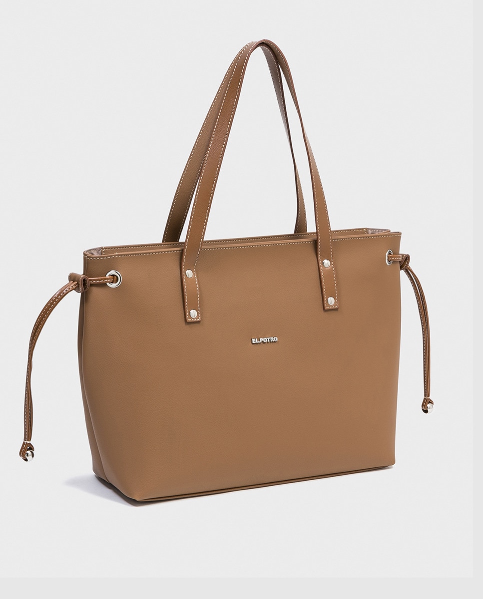 Imagen 0 de Bolso angula cuero