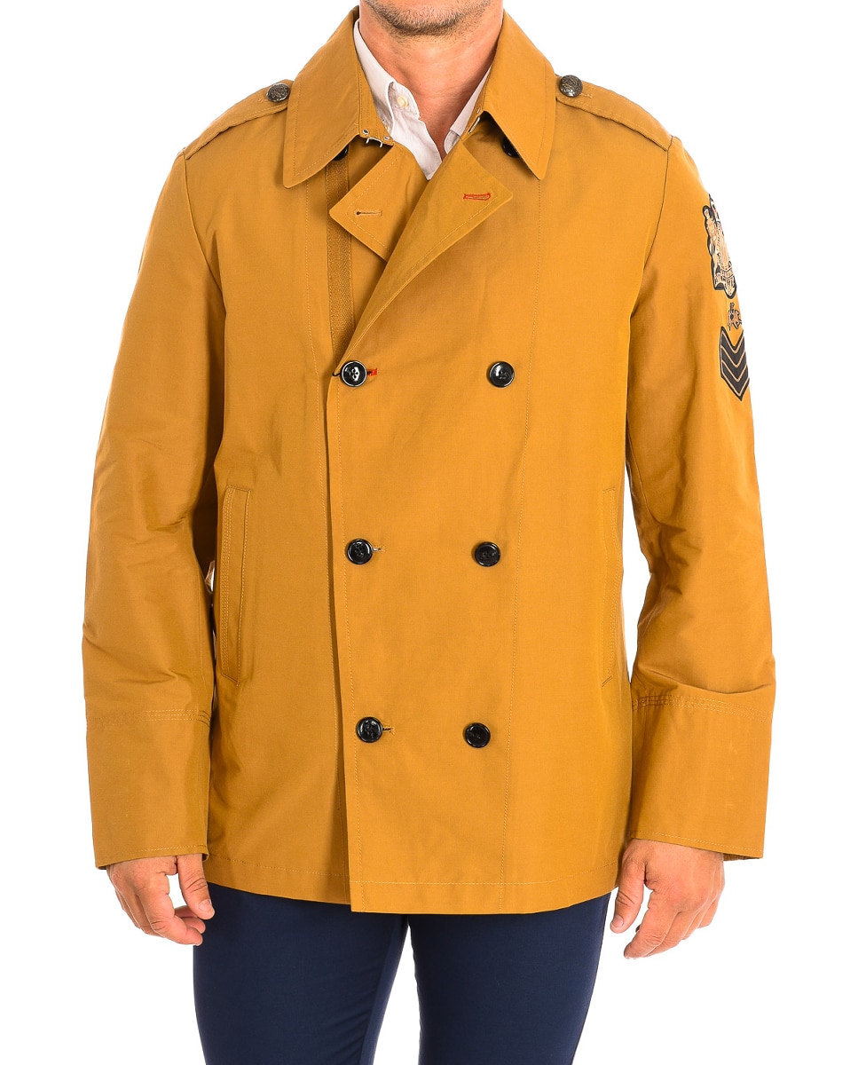 Imagen 0 de Chaqueta cuello alto