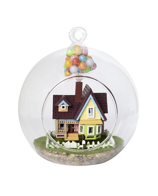Imagen 0 de Maqueta miniatura 3d  flying house