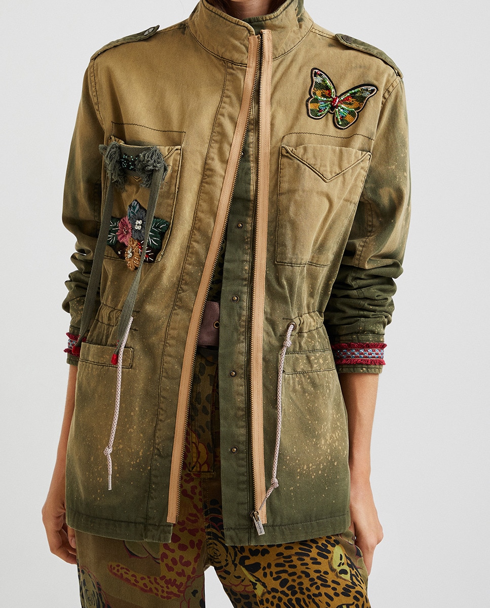Imagen 0 de Parka militar bordado mariposa