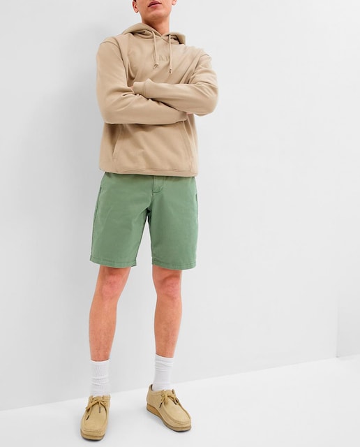 Imagen 0 de Bermuda de hombre estilo vintage con botones