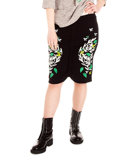 Imagen 0 de Falda tulipán con bajo redondeado y bordado de puntada