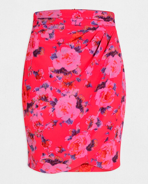 Falda corta estampado de mujer.