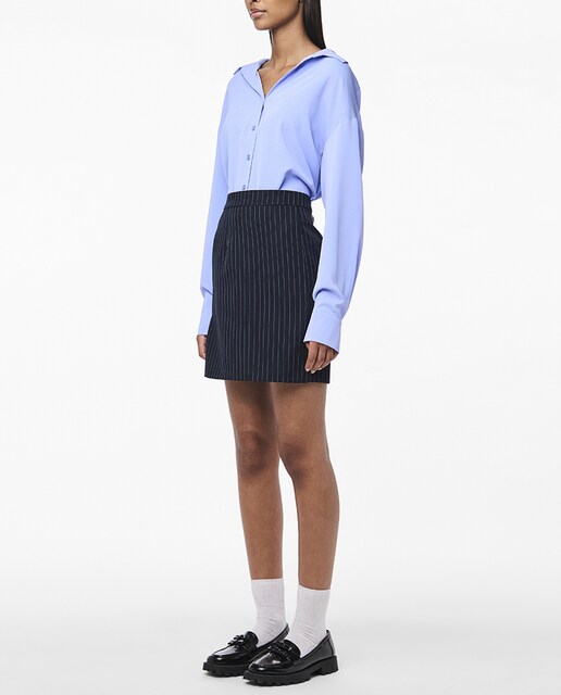 Imagen 0 de Falda corta de raya diplomática de mujer.