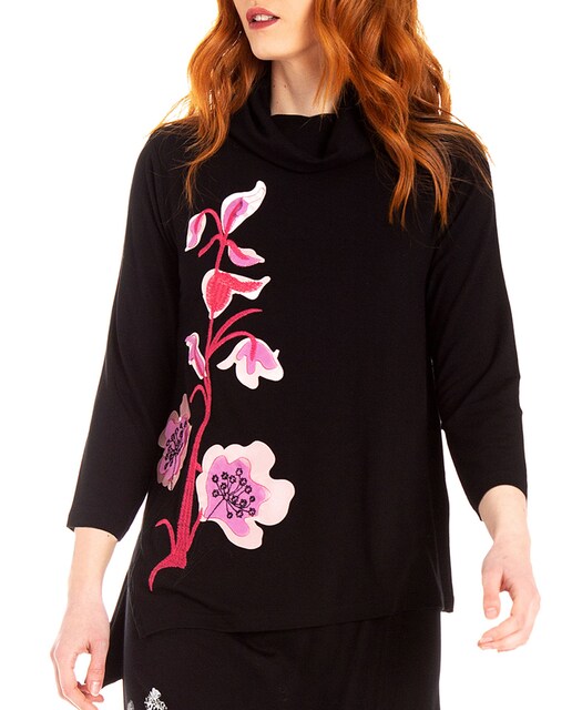 Imagen 0 de Top de mujer con manga 3/4 y cuello vuelto