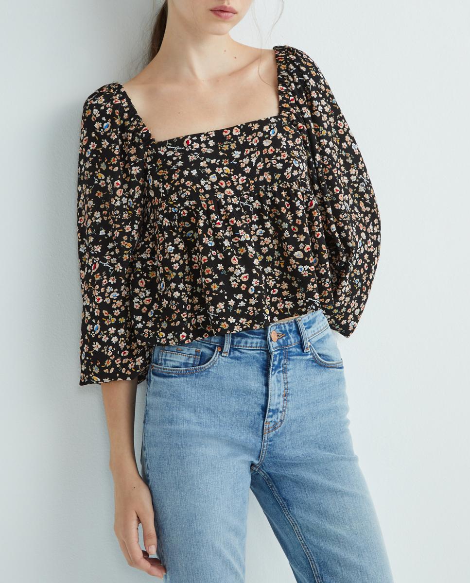 Imagen 0 de Blusa de mujer fluida con escote cuadrado