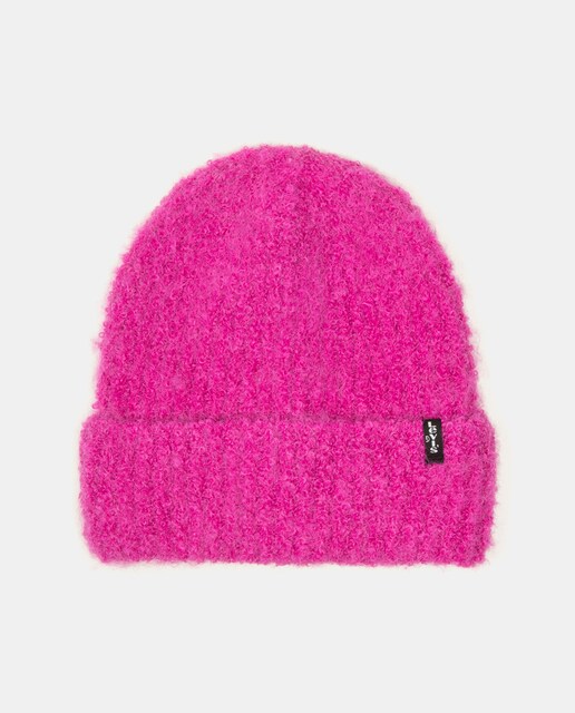 Gorro en rosa con detalle de la marca