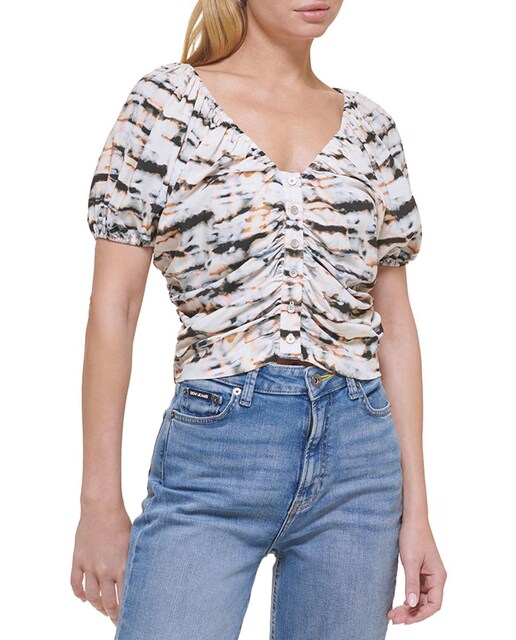 Imagen 0 de Blusa de mujer con cuello pico y mangas cortas