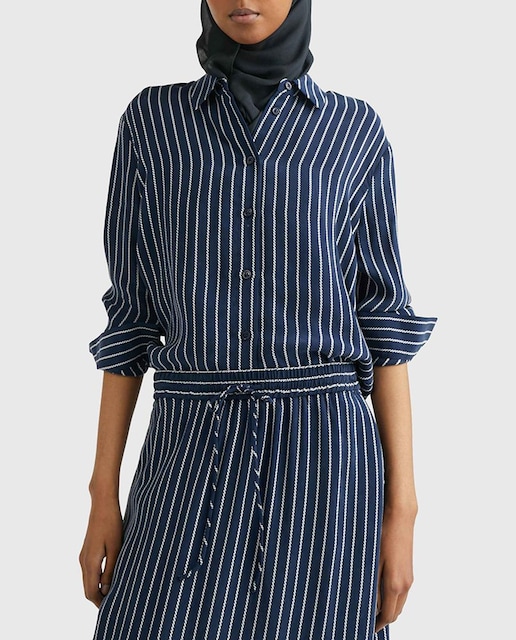 Imagen 0 de Camisa de mujer estampada con botones manga larga