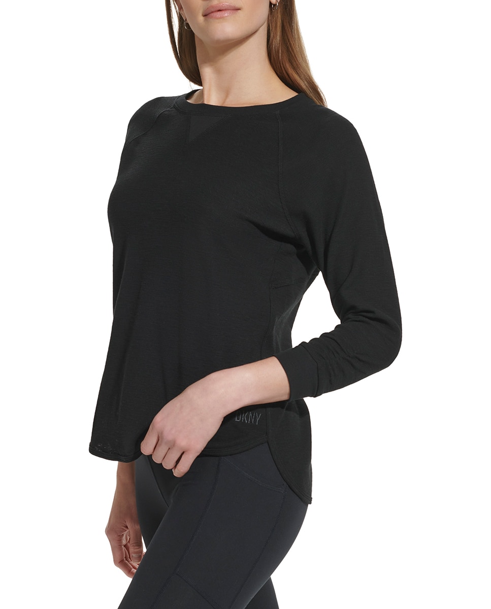 Imagen 0 de Camiseta de manga tres cuartos con cuello redondo.