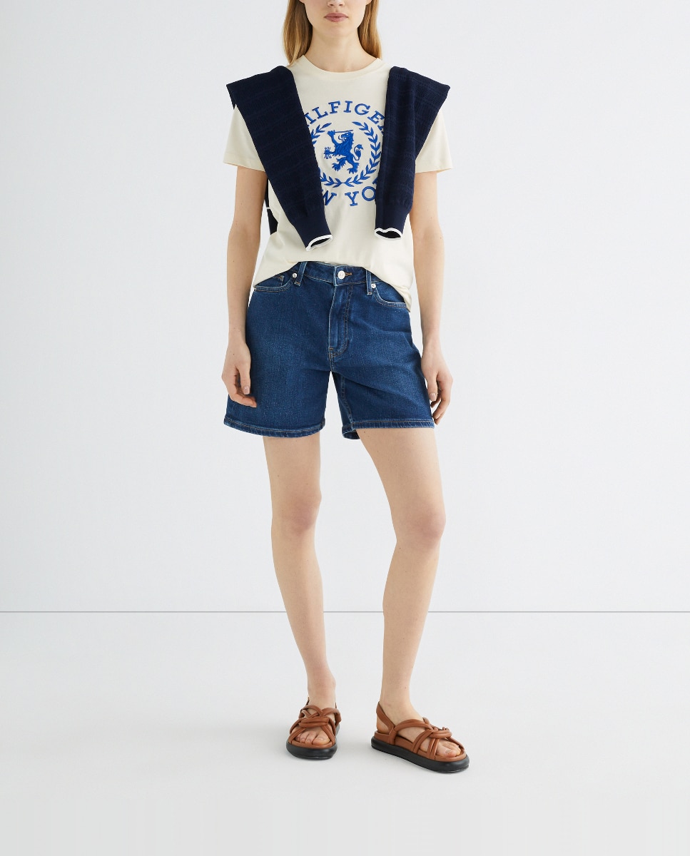 Imagen 0 de Camiseta de mujer cuello redondo y manga corta de corte regular