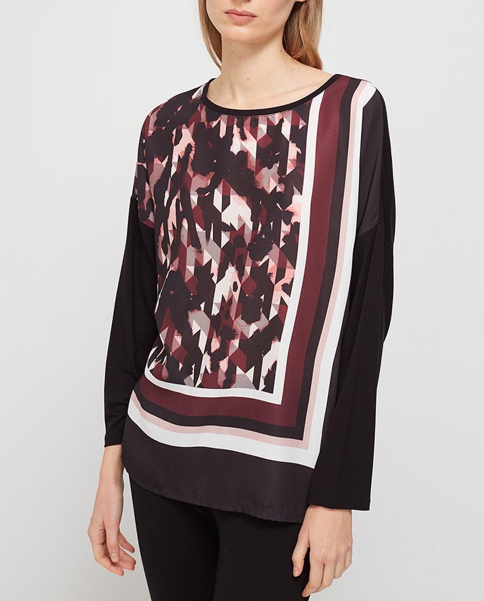 Imagen 0 de Camiseta de mujer cuello redondo estampada pañuelo