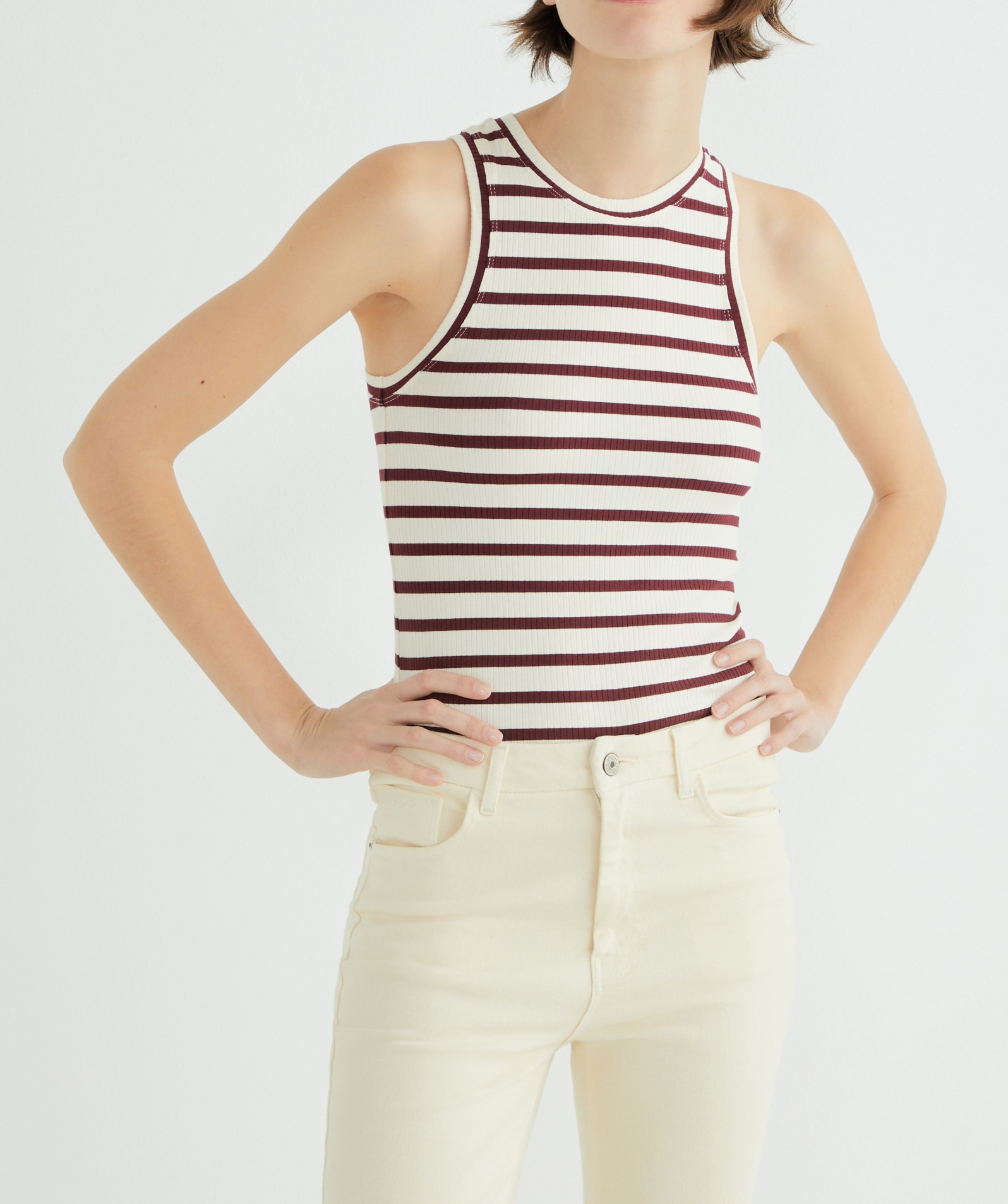 Imagen 0 de Camiseta de mujer estampada sin mangas