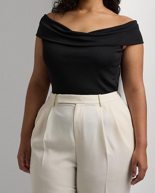 Imagen 0 de Camiseta de mujer talla grande con hombros al descubierto