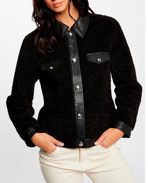 Cazadora con detalles cuero sint¿tico de mujer.