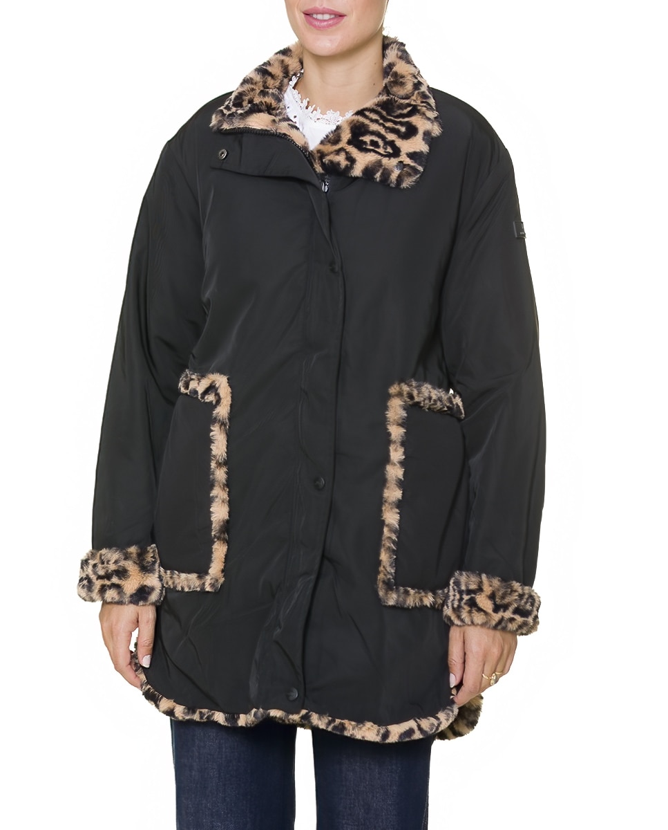 Imagen 0 de Deportiva con contraste leopardo Negro