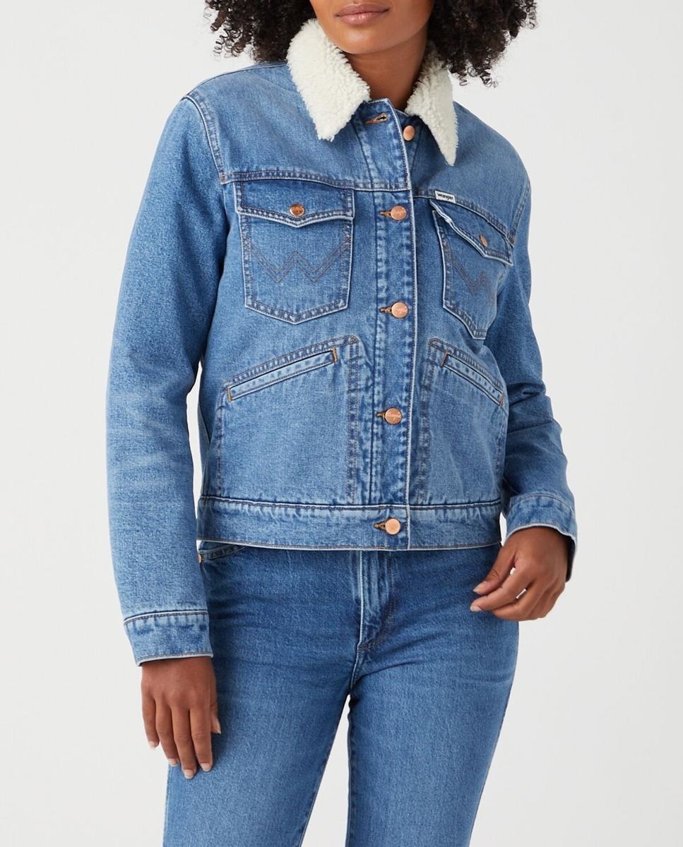 Imagen 0 de Chaqueta vaquera con borreguito y corte regular