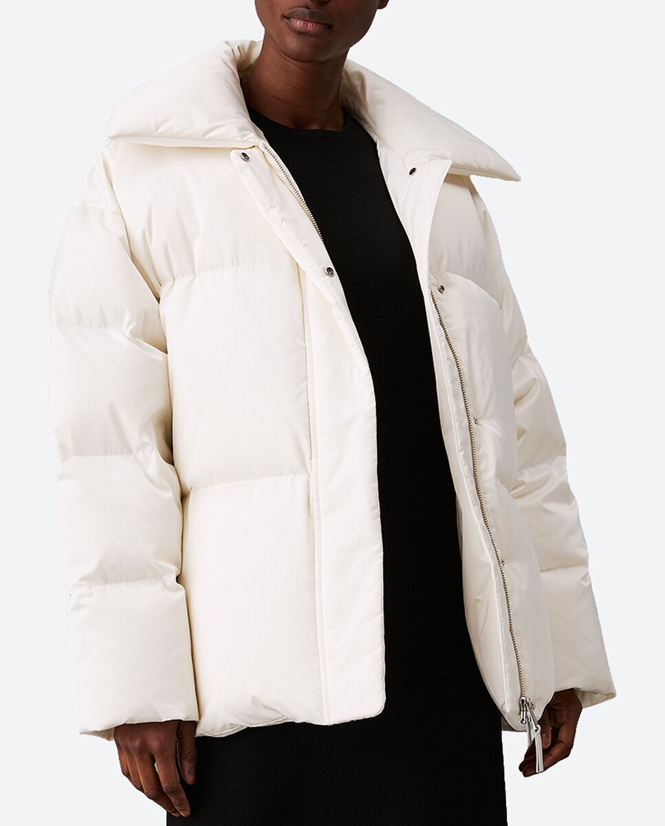 Imagen 0 de Plumífero de mujer oversized fit con cuello camisero