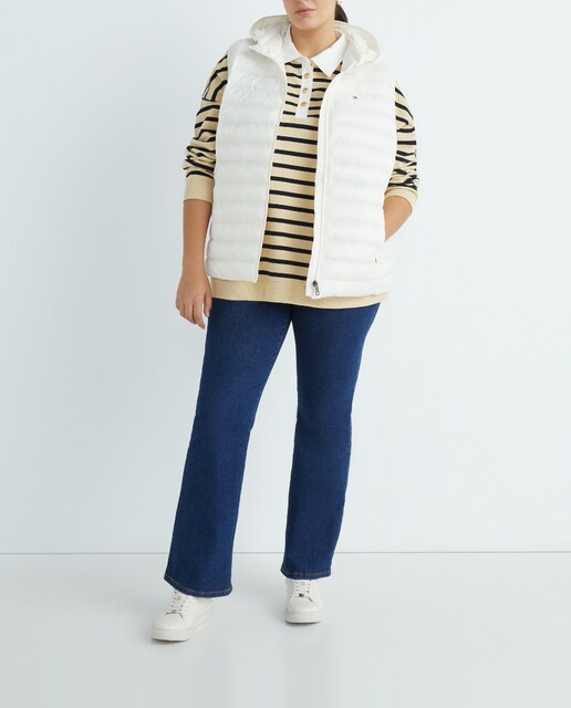 Imagen 0 de Chaleco de mujer con capucha y cierre de cremallera.