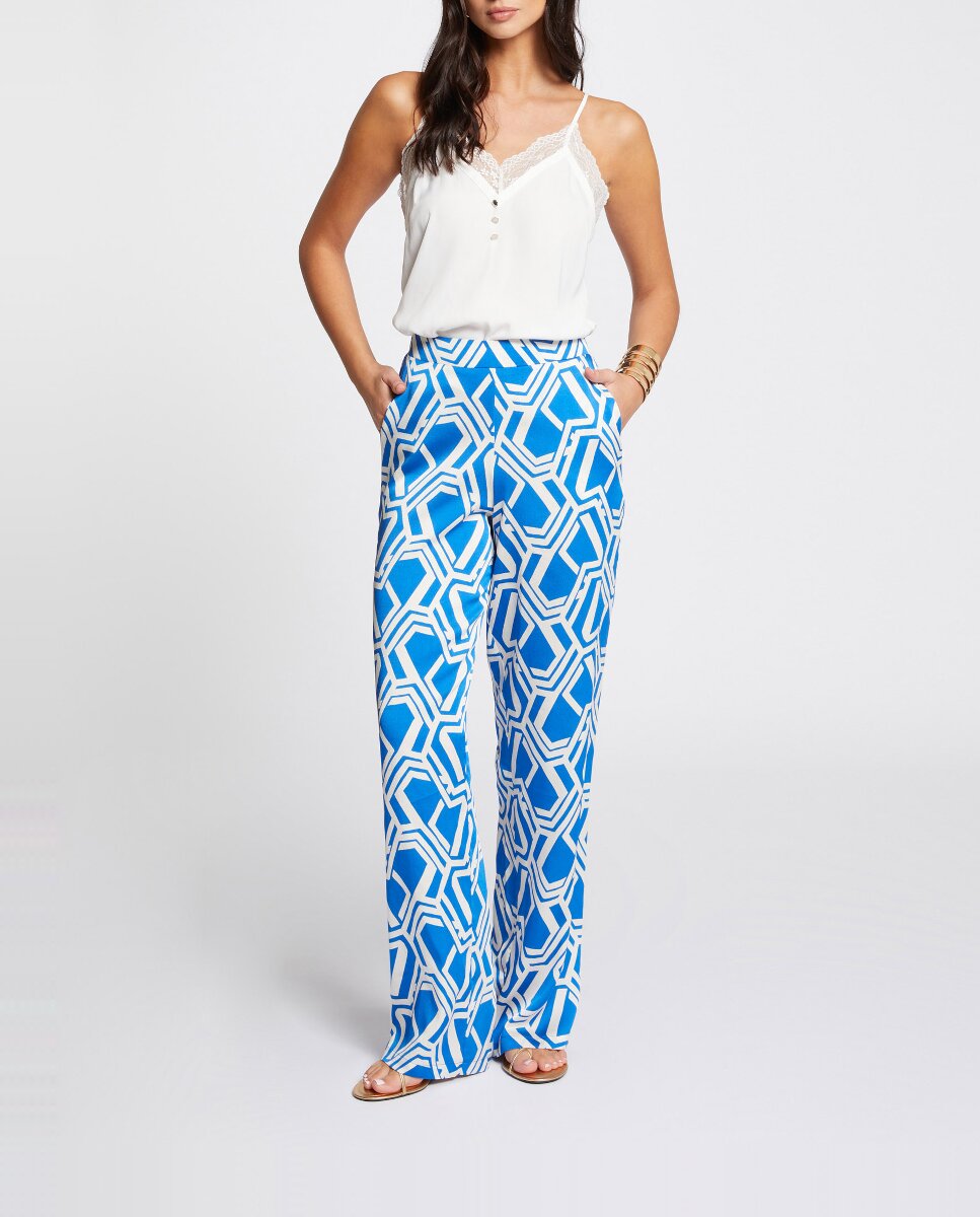 Imagen 0 de Pantalón ancho de mujer estampado con bolsillos