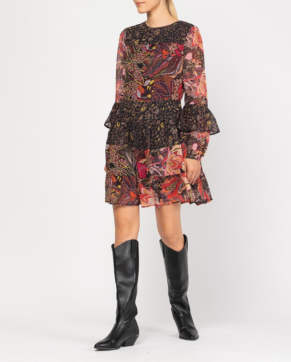 Vestido corto con corte en cintura — oferta en Primeriti