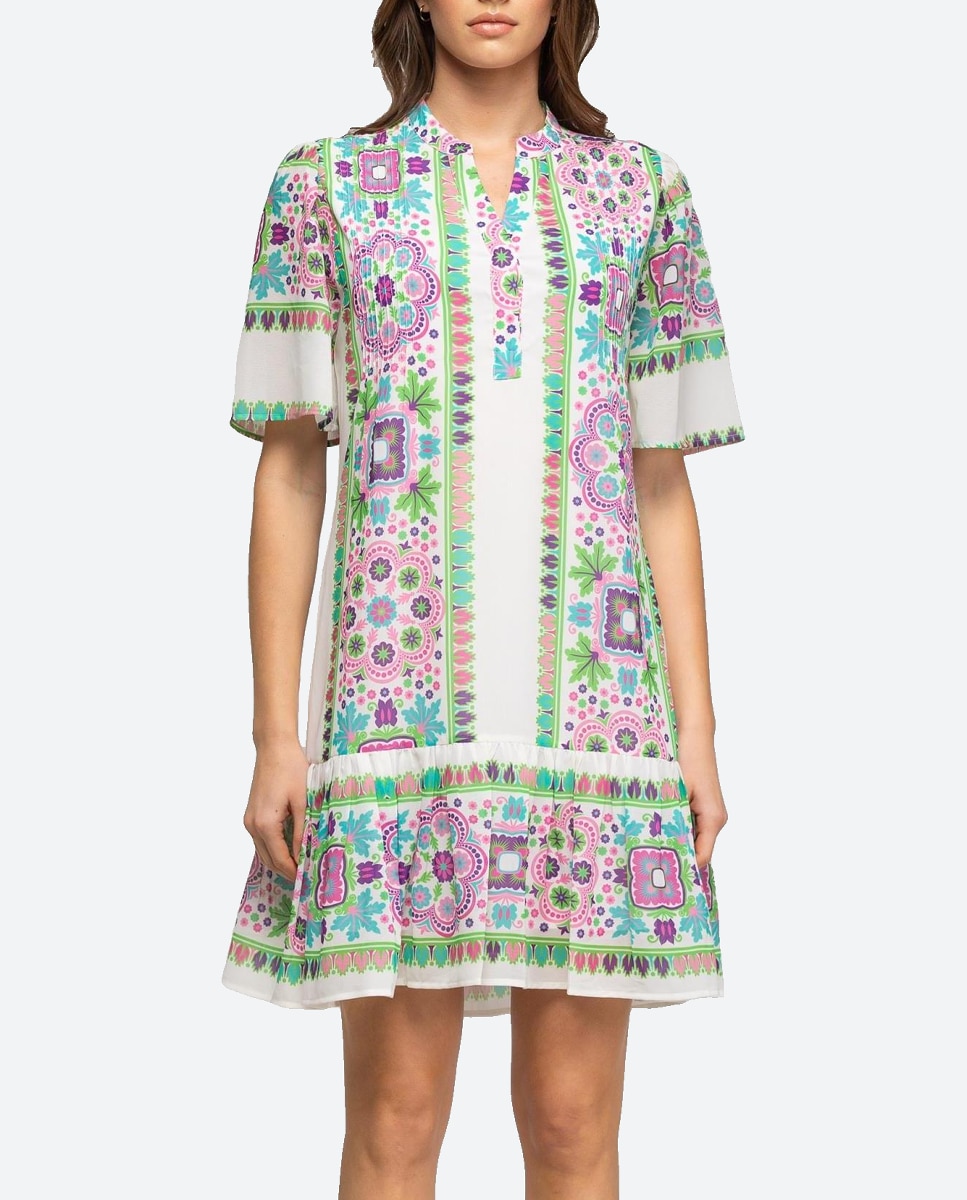Imagen 0 de Vestido corto estilo túnica con estampado geométrico y detalles étnicos