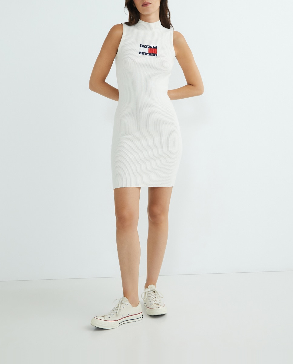Imagen 0 de Vestido de punto ajustado sin mangas