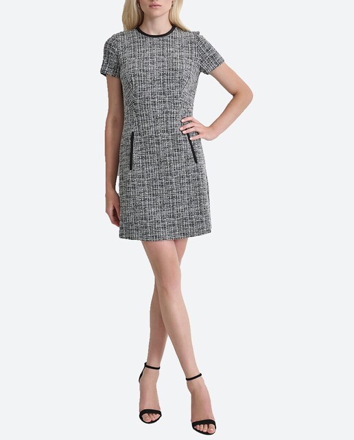 Imagen 0 de Vestido con cuello redondo y mangas cortas