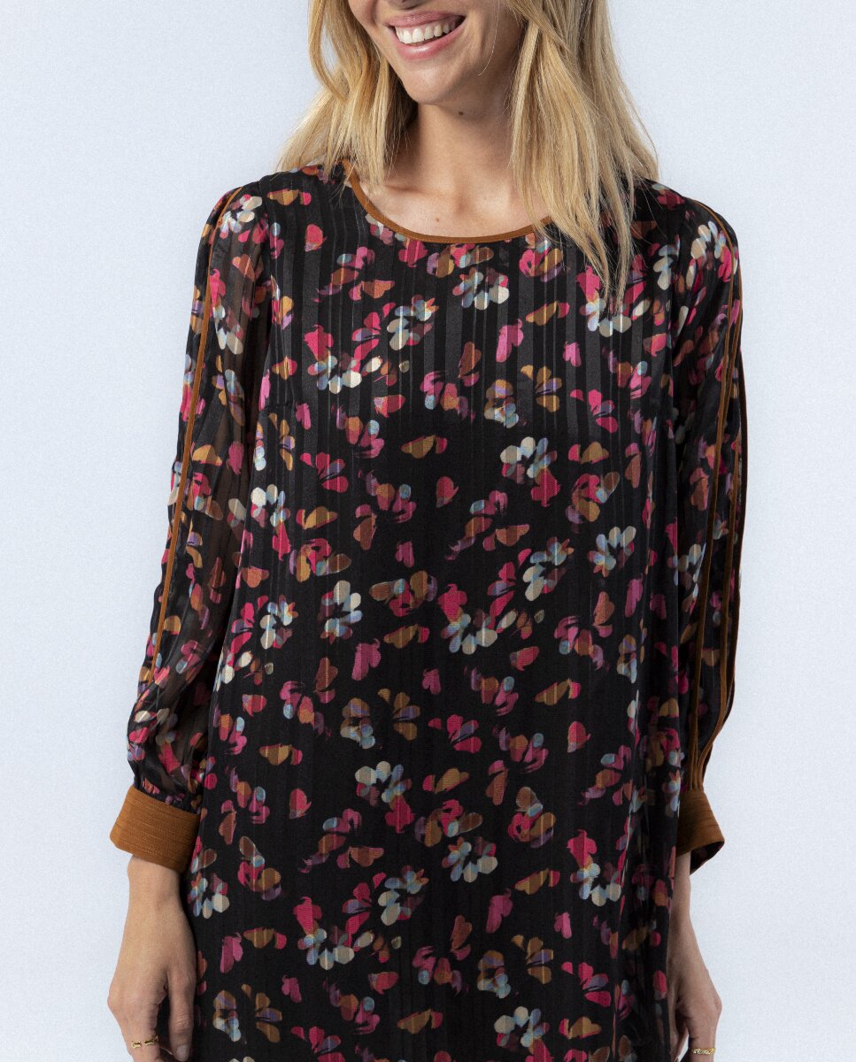 Imagen 0 de Vestido corto flores Vega