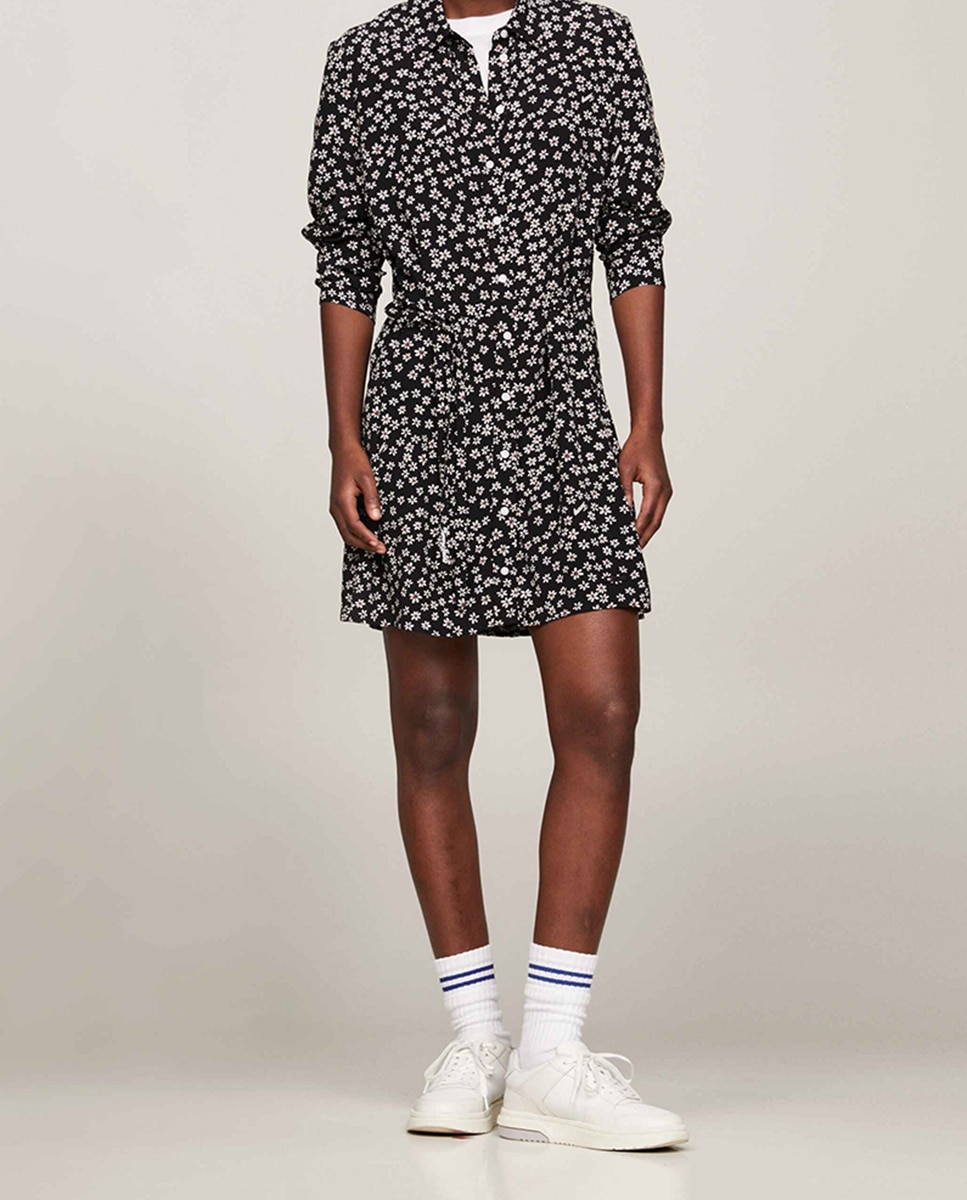 Imagen 0 de Vestido camisero con estampado floral de corte mini